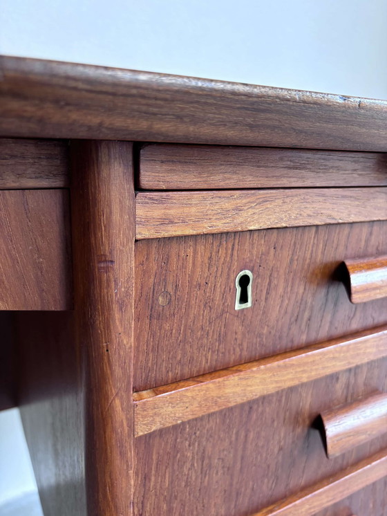 Image 1 of Vintage Bureau Teak + Eiken 2 Kanten 