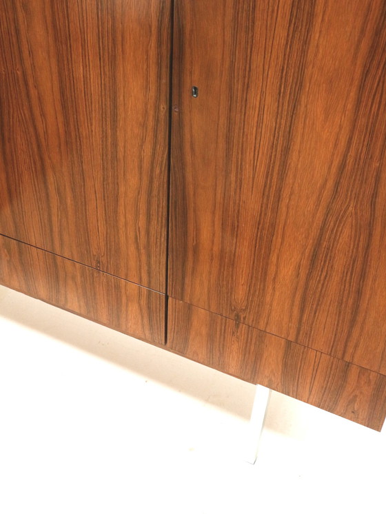 Image 1 of Groot vintage palissander dressoir met 6 deuren uit de jaren '60