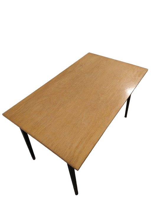 Friso Kramer Eettafel 