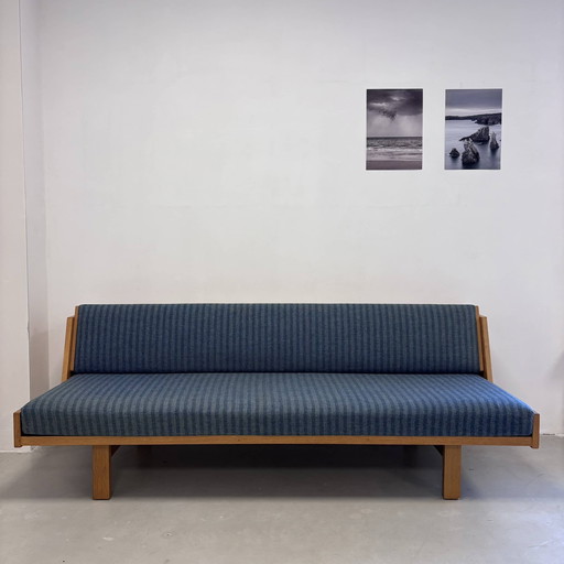 Vintage Daybed Sofa Hans J. Wegner