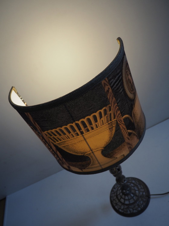 Image 1 of Filagraan Bronzen Lamp/ Schaduw Fornasetti Stof.