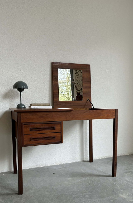 Image 1 of Vintage bureau met kaptafel