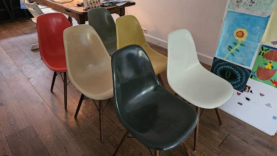 Image 1 of 4x Dsw Eames Glassfiber Stoelen Vintage