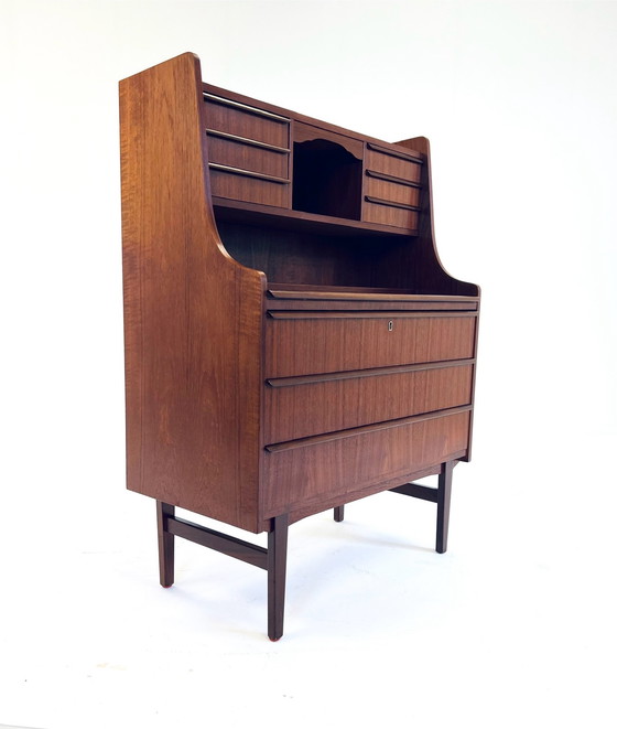 Image 1 of Deense secretaire