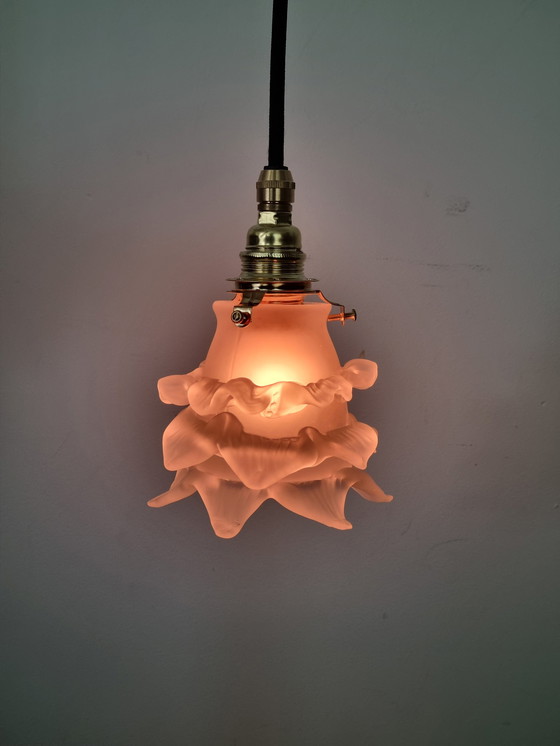 Image 1 of Vintage witte glazen hanglamp