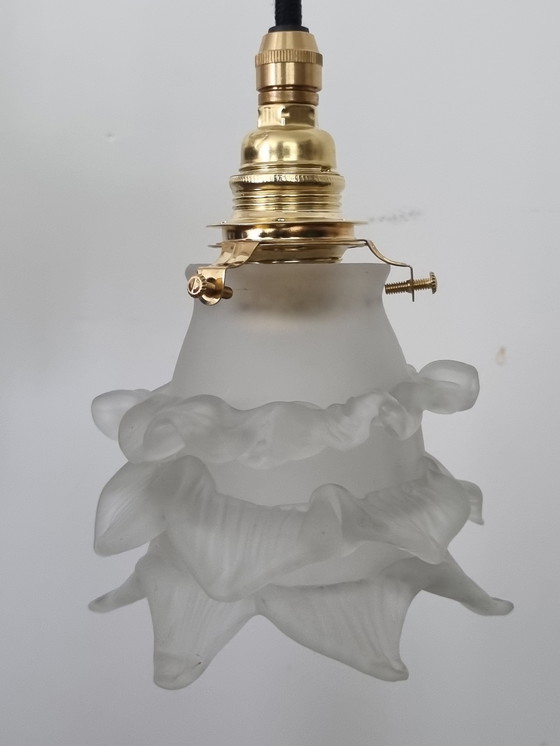 Image 1 of Vintage witte glazen hanglamp