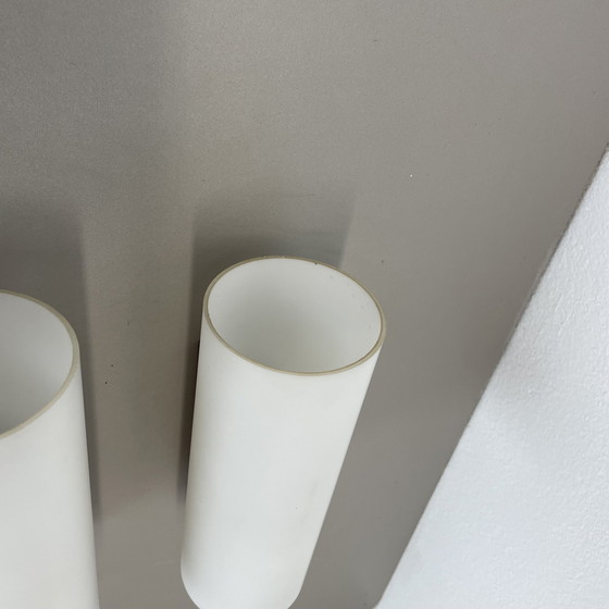 Image 1 of Set van 2 minimalistische wandlampen van satijnwit glas en teakhout, Denemarken, 1960S