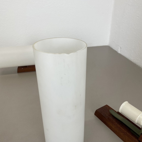 Image 1 of Set van 2 minimalistische wandlampen van satijnwit glas en teakhout, Denemarken, 1960S