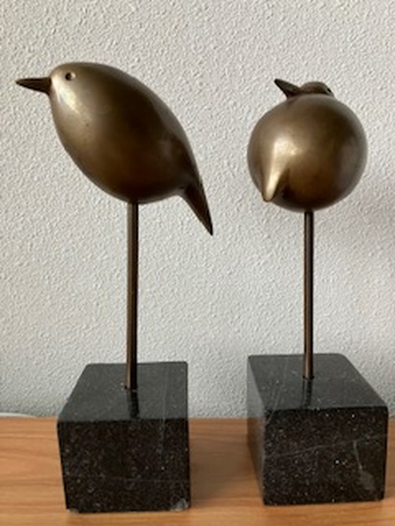 Image 1 of 2x Massief Bronzen Vogels Op Granieten Voet