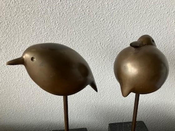 Image 1 of 2x Massief Bronzen Vogels Op Granieten Voet