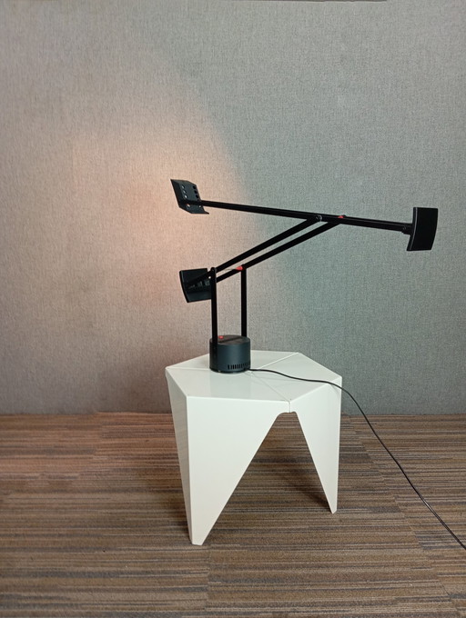 1X Artemide Tizio bureaulamp