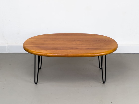 Image 1 of Ovale massief teakhouten salontafel van Glostrup, 1970