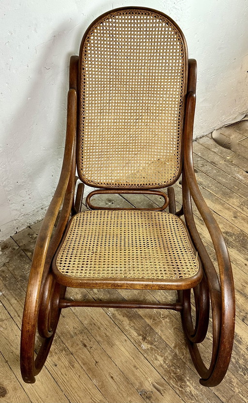 Thonet Bentwood Schommelstoel Met Caning 1900