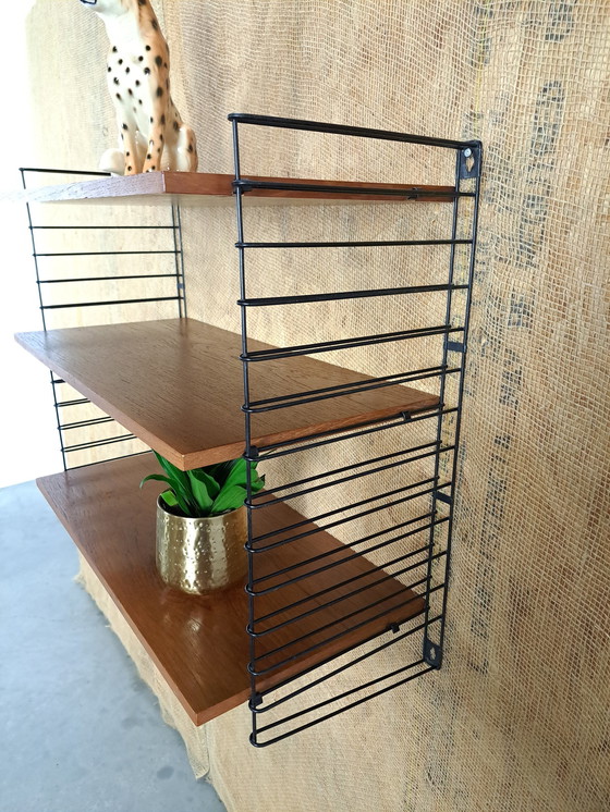 Image 1 of Tomado Modulair Wandsysteem Met 3 Brede Planken, Wandrek Nr. 3