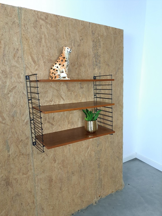 Image 1 of Tomado Modulair Wandsysteem Met 3 Brede Planken, Wandrek Nr. 3