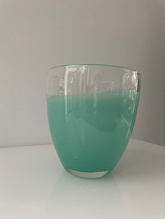 Image 1 of Mondgeblazen Glazen Vaas Met Mintgroen Dip Effect - Glaskunst