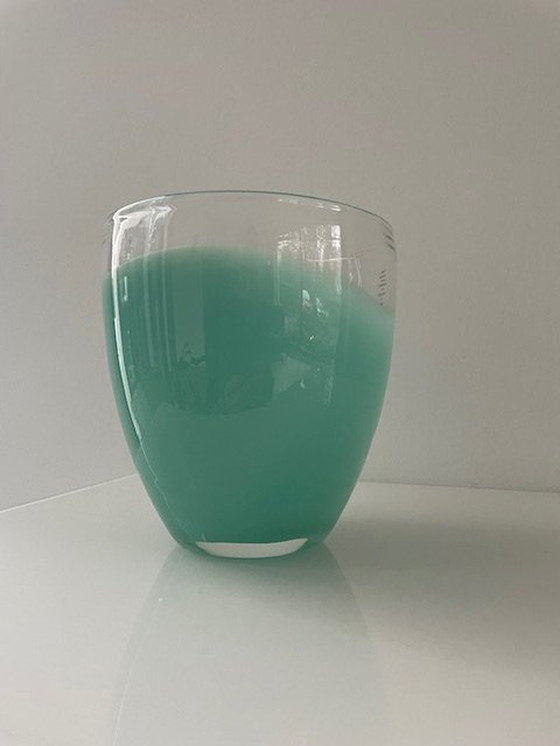 Image 1 of Mondgeblazen Glazen Vaas Met Mintgroen Dip Effect - Glaskunst
