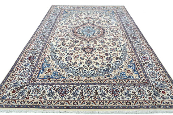 Image 1 of Handgeknoopt Nain Tapijt Met Zijde - 326 X 207 Cm
