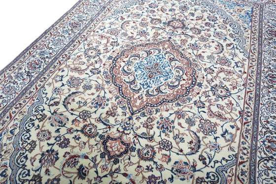 Image 1 of Handgeknoopt Nain Tapijt Met Zijde - 326 X 207 Cm