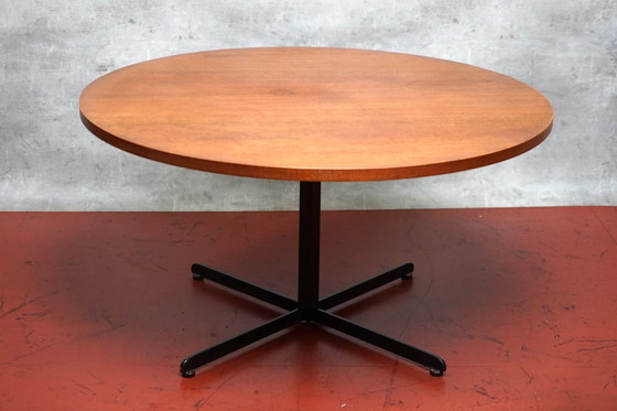 Image 1 of Vintage Duitse ronde teakhouten salontafel uit Knoll, jaren 60