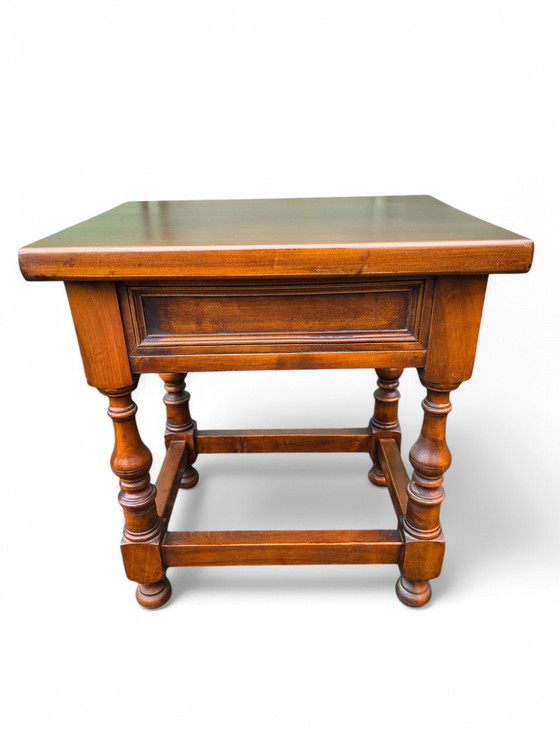 Image 1 of Vintage donker houten nachtkastje