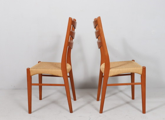 Image 1 of  Glyngøre Stolefabrik van Arne Wahl Iversen, 4 stoelen / eetkamerstoelen, teak, papierkoord, Denemarken, jaren 1960