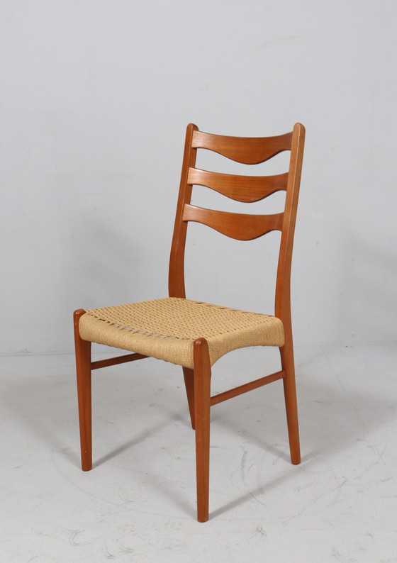 Image 1 of  Glyngøre Stolefabrik van Arne Wahl Iversen, 4 stoelen / eetkamerstoelen, teak, papierkoord, Denemarken, jaren 1960