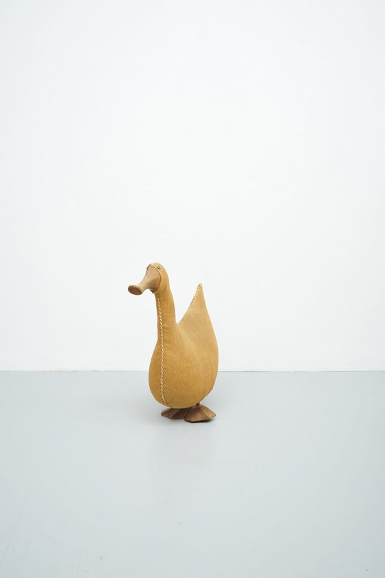 Image 1 of Vintage jute eend