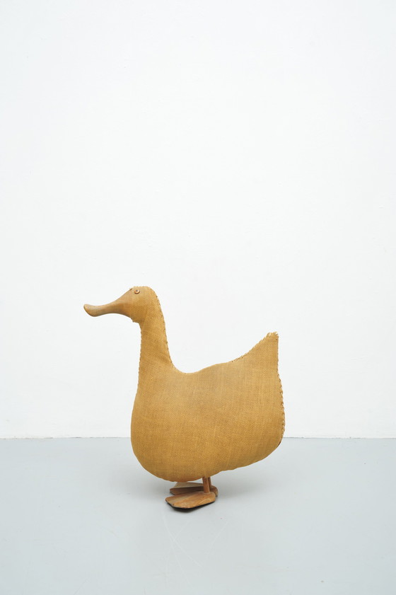 Image 1 of Vintage jute eend