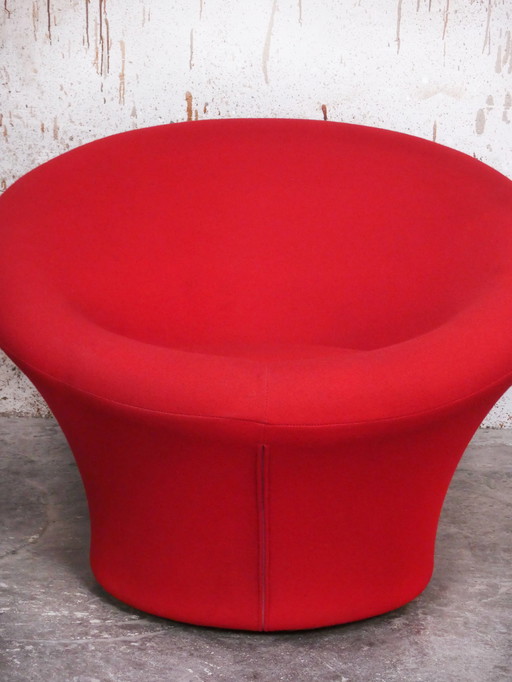 Artifort F560 Mushroom Chair by Pierre Paulin