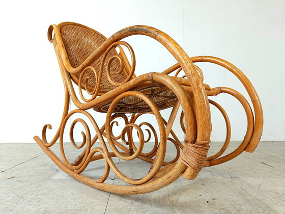 Image 1 of Vintage schommelstoel in thonet-stijl