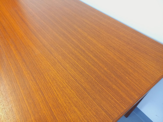 Image 1 of Vintage 60's Scandinavische stijl teakhouten eettafel met verlengstukken