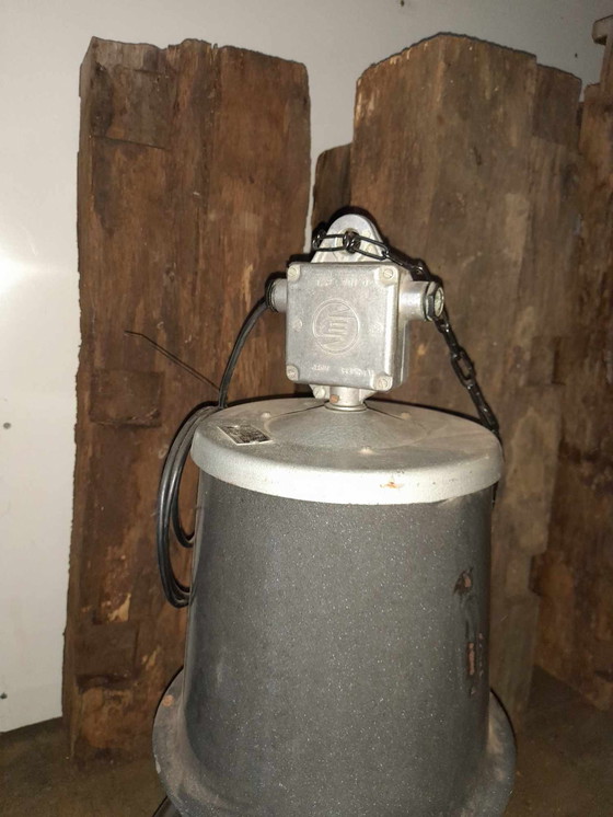 Image 1 of 2x vintage Elektrosvit 24401 Emaille lamp