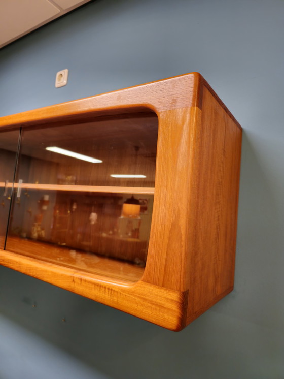 Image 1 of Vintage Dressoir + Vitrine Wandkast