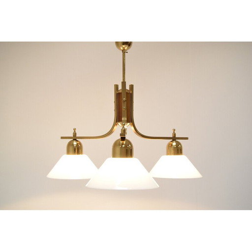 Mid-century kroonluchter van glas en messing, Tsjecho-Slowakije 1980