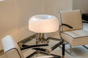 Grote tafellamp van Harvey Guzzini