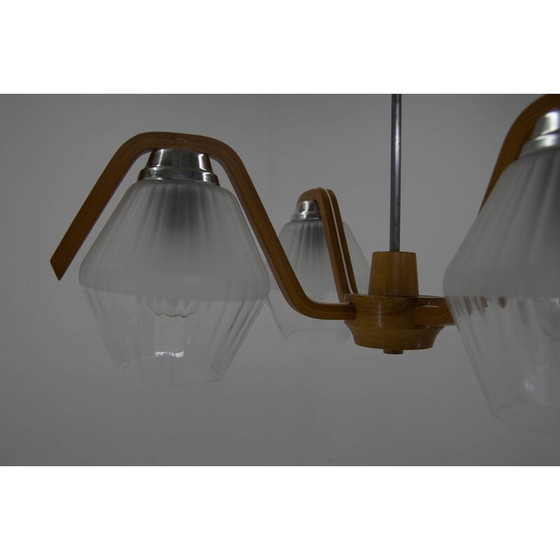 Image 1 of Mid Century kroonluchter van hout en glas van Dřevo Humpolec, Tsjecho-Slowakije 1960