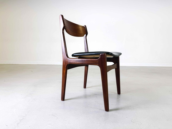 Image 1 of Set van 4 vintage Mid Century teakhouten stoelen vergelijkbaar met Erik Buch