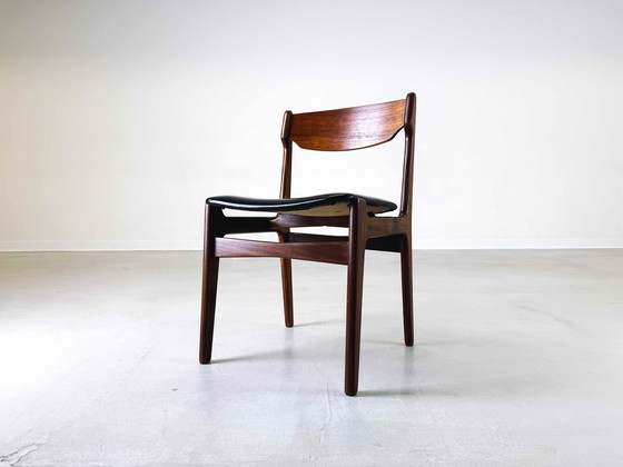 Image 1 of Set van 4 vintage Mid Century teakhouten stoelen vergelijkbaar met Erik Buch