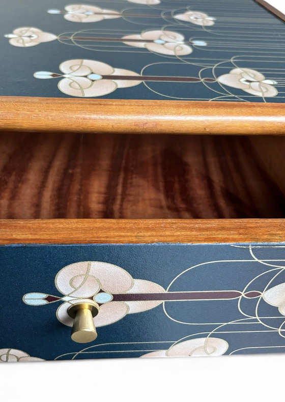 Image 1 of Vintage Nachtkastjes Bekleed Met Art Deco Print In Goud Met Blauw