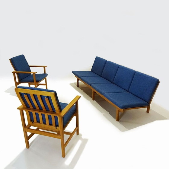 Image 1 of Deense Mid Century Børge Mogensen 4 zits Eiken bank en twee fauteuils