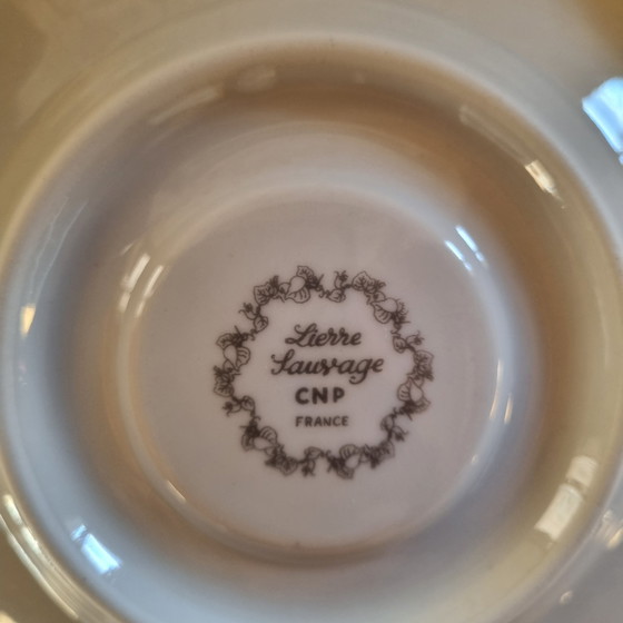 Image 1 of 14 Bordjes Wild Ivy En Vrouw Met Hoed