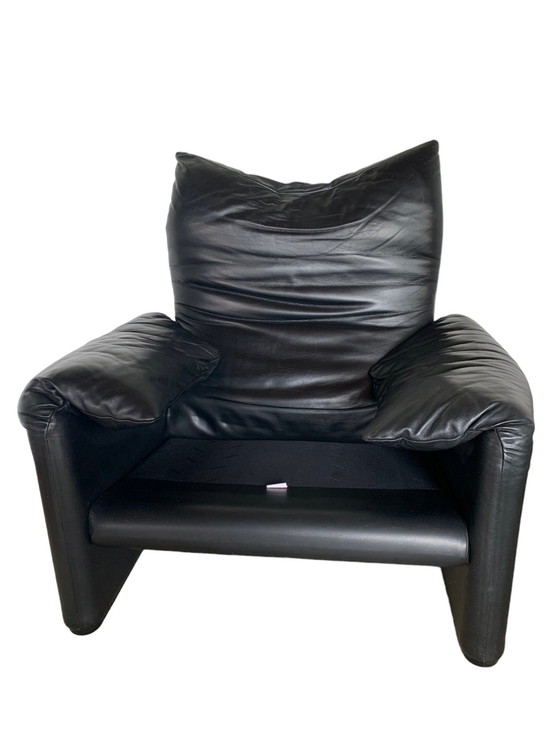 Image 1 of Cassina Maralunga fauteuil leer zwart