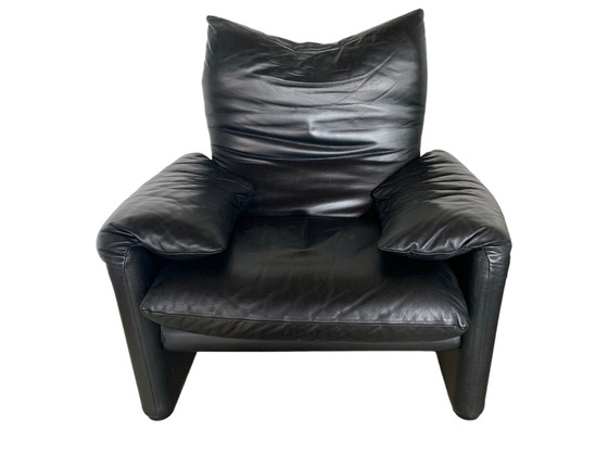 Image 1 of Cassina Maralunga fauteuil leer zwart