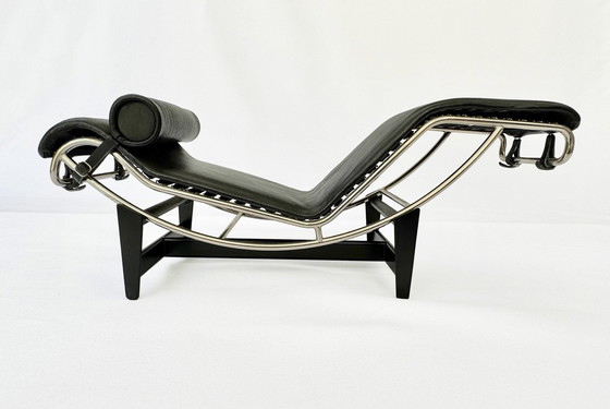 Image 1 of Vitra Miniatuur 'Lc4 Chaise Longue' Le Corbusier, Jeanneret