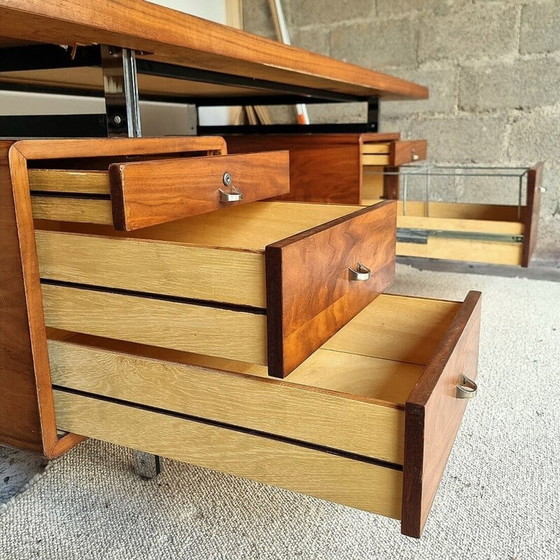 Image 1 of Vintage bureau van walnootfineer, chroom en lak, 1965