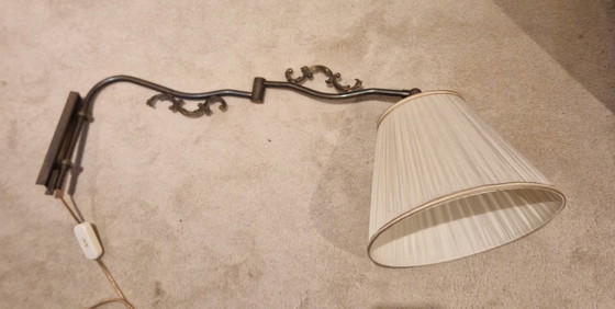 Image 1 of Vintage Schaarlamp, Muurlamp Brons Met Beige Plissé Kap