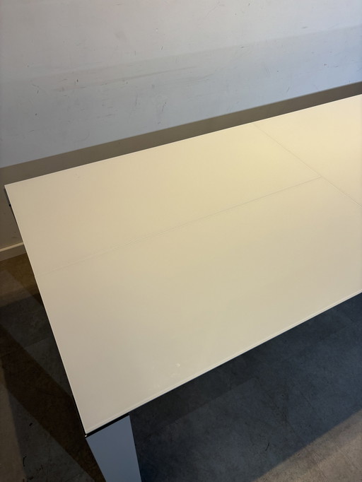 Eettafel Jori Model “Dente” Verlengbaar