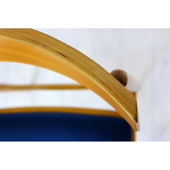 Image 1 of Set van 4 essenhouten eetkamerstoelen van TON, 1960