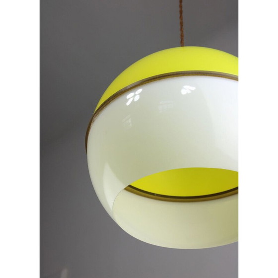 Image 1 of Vintage plexiglazen hanglamp uit de ruimtevaart, 1970